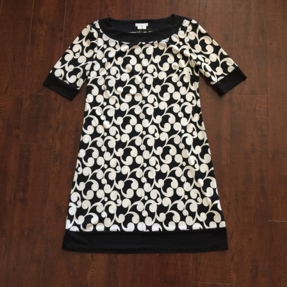 London Times Floral Shift Dress - Picture 2 of 3